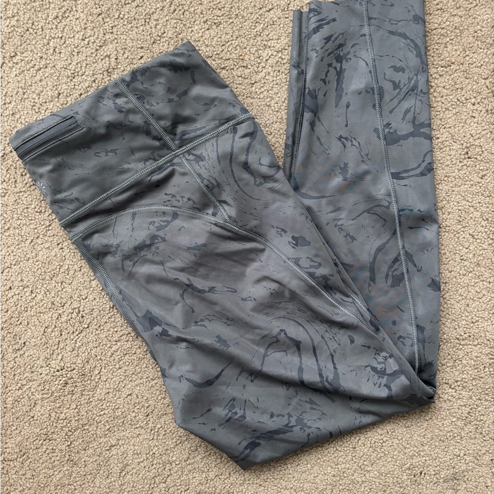NEW Athleta women’s leggings - size medium - Picture 3 of 7